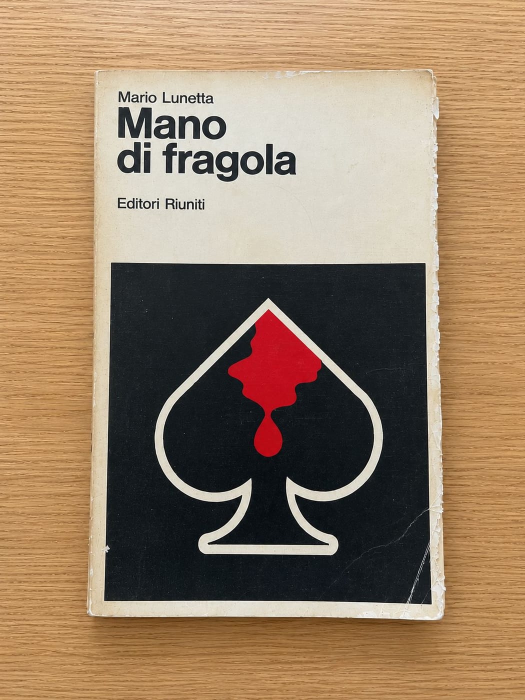Mano di fragola