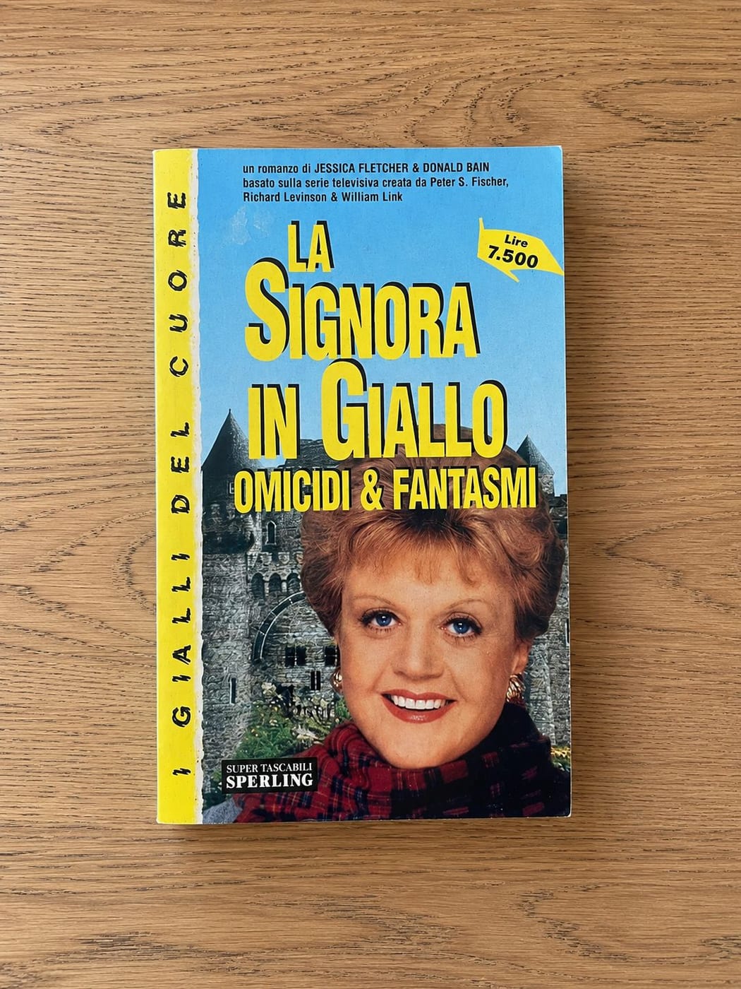 La signora in giallo. Omicidi e fantasmi